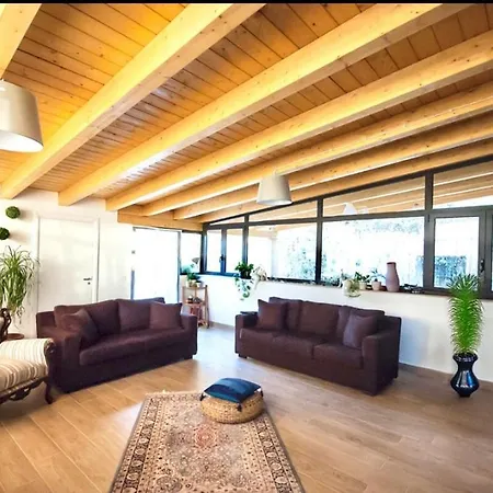 Villagiardina Villa *